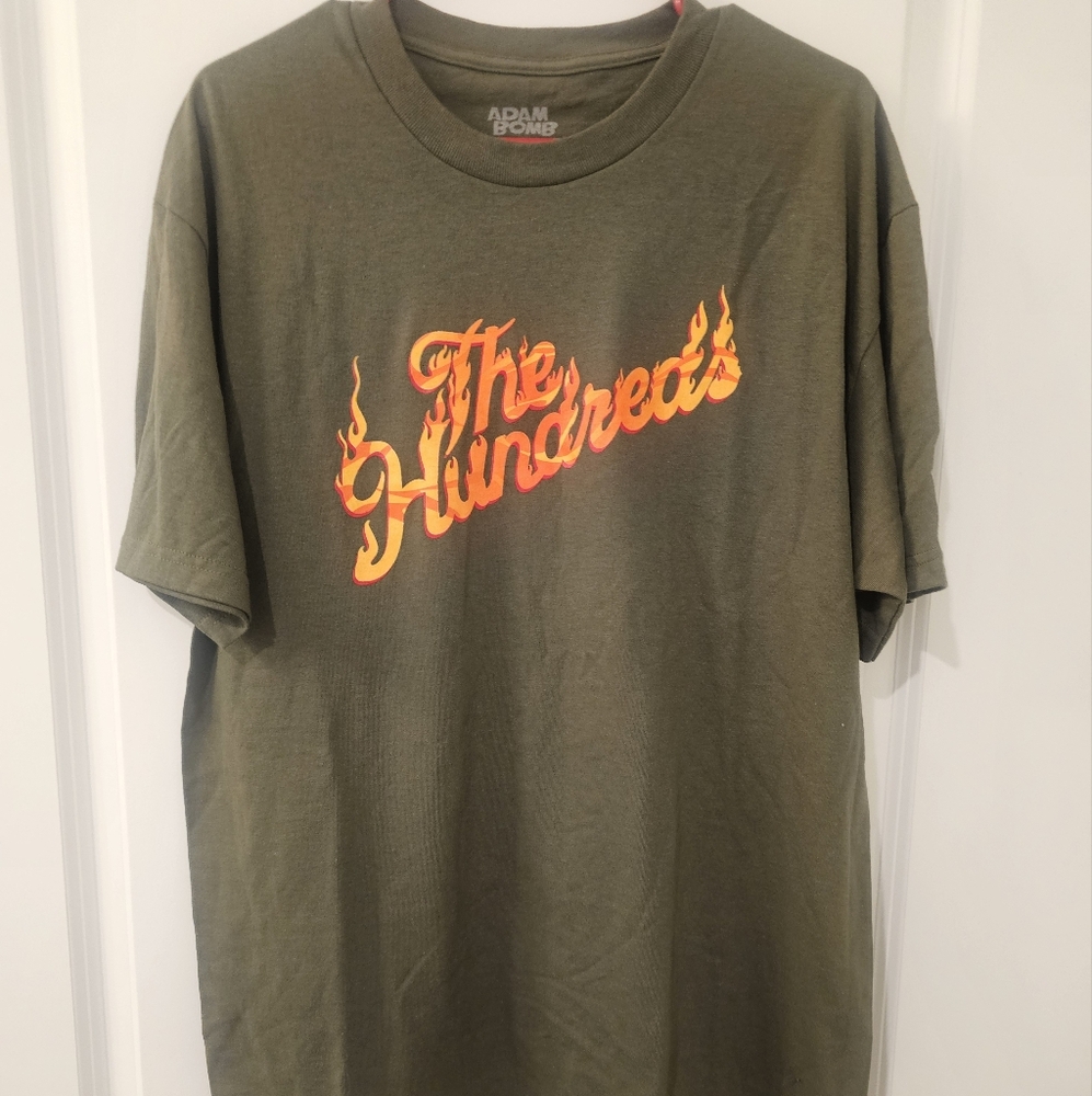 MENS ADAM BOMB GREEN SHORT SLEEVE TEE SHIRT.  "THE HUNDREDS ". SIZE LARGE.  NWOT